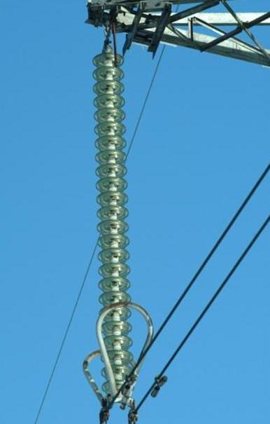 高压电线是裸露的 为什么下雨不漏电? - 王华的