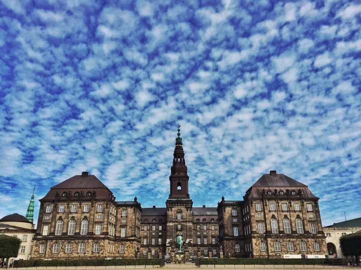 克里斯蒂安堡宫(christiansborg palace(拍摄于城堡岛)