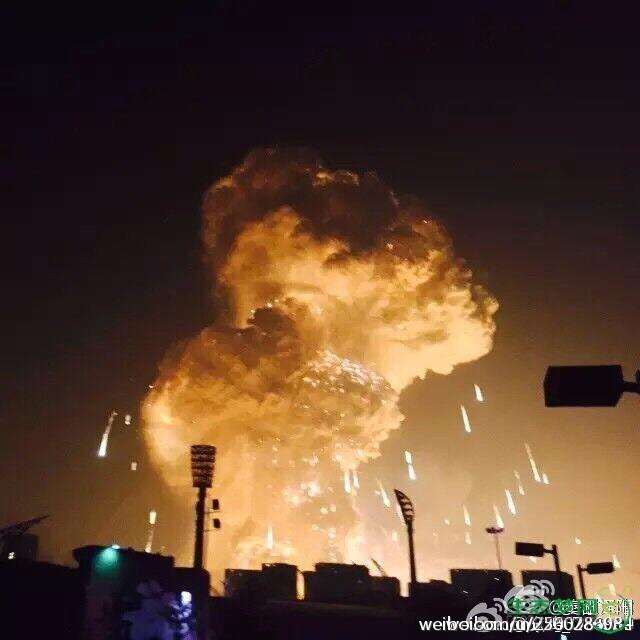 你怎么看待在天津塘沽爆炸事件中消防队员义无反顾地上前救灾救难的