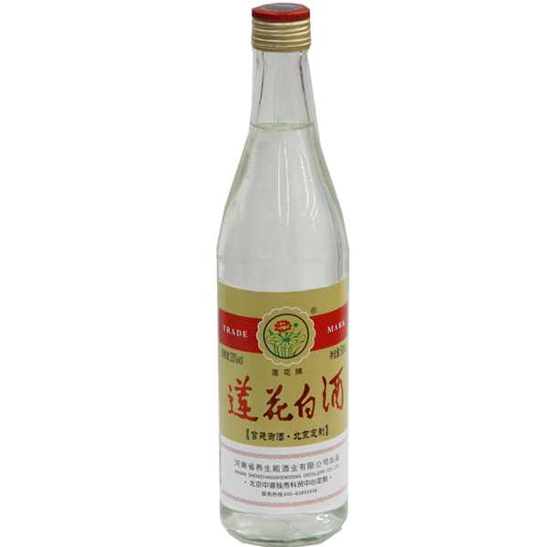 莲花白酒.吃来有蜜糖般的甜味.