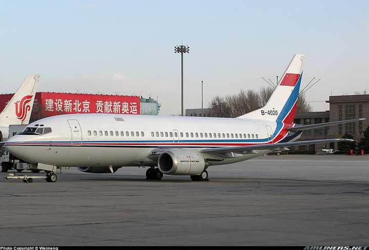 中国领导人在国内飞行,一般乘坐空军34师的737,中国空军先后通过各