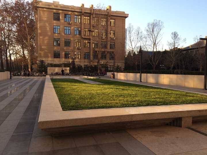 最近在报考,想知道北京林业大学的环境怎样,风景园林专业如何,谢谢?