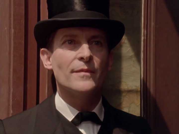 1984版福尔摩斯主演—杰瑞米·布雷特(jeremy·brett)曾就读于伊顿