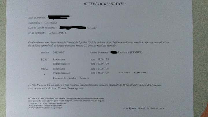 然后凭借着这门语言看到广阔的世界,所以这张证书就好像见证我和法语