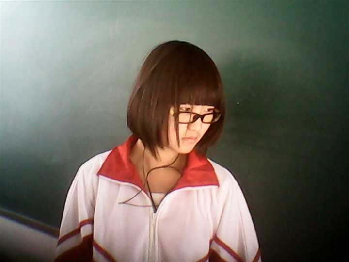 小时候的丑女,会逆袭成美女吗?