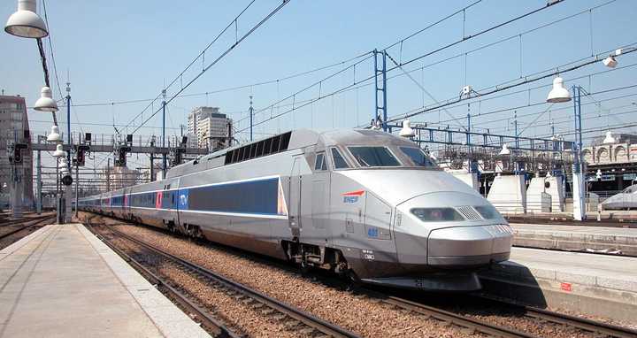 如何介绍和比较新干线,crh,tgv,ice,欧洲之星等高速列车?