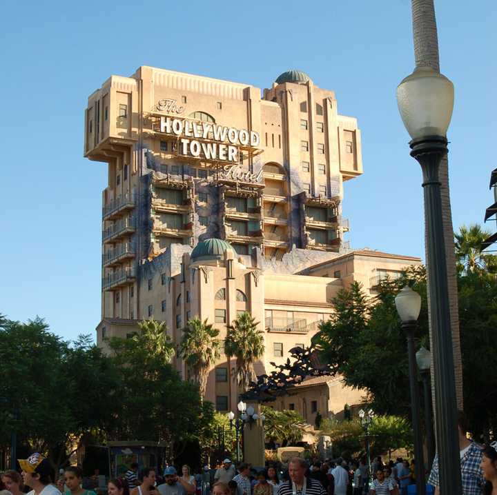 6. the twilight zone tower of terror