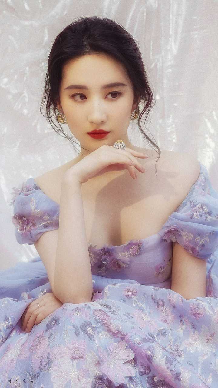 刘亦菲有什么出圈神图?