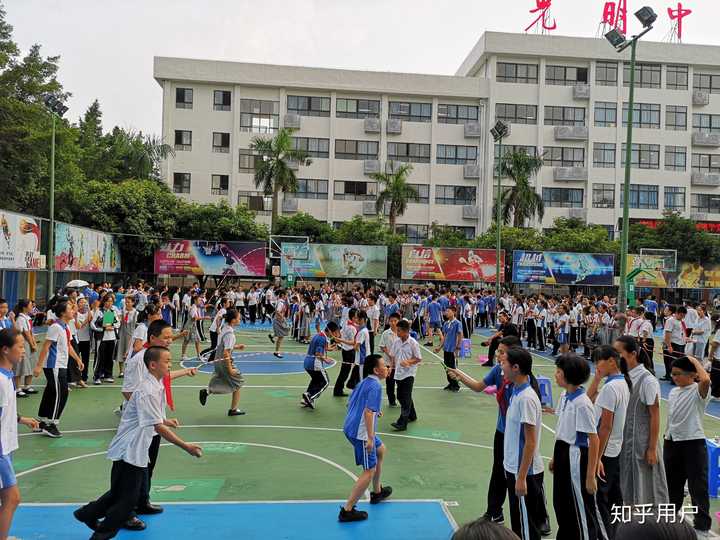 在深圳市光明中学就读是怎么样一番体验?