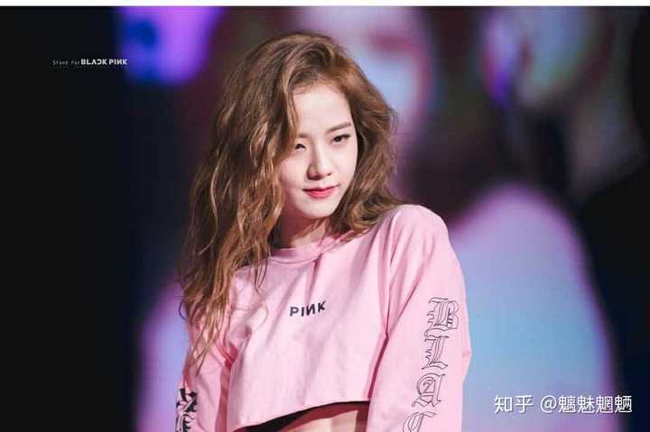 你们为什么喜欢blackpink的jisoo?