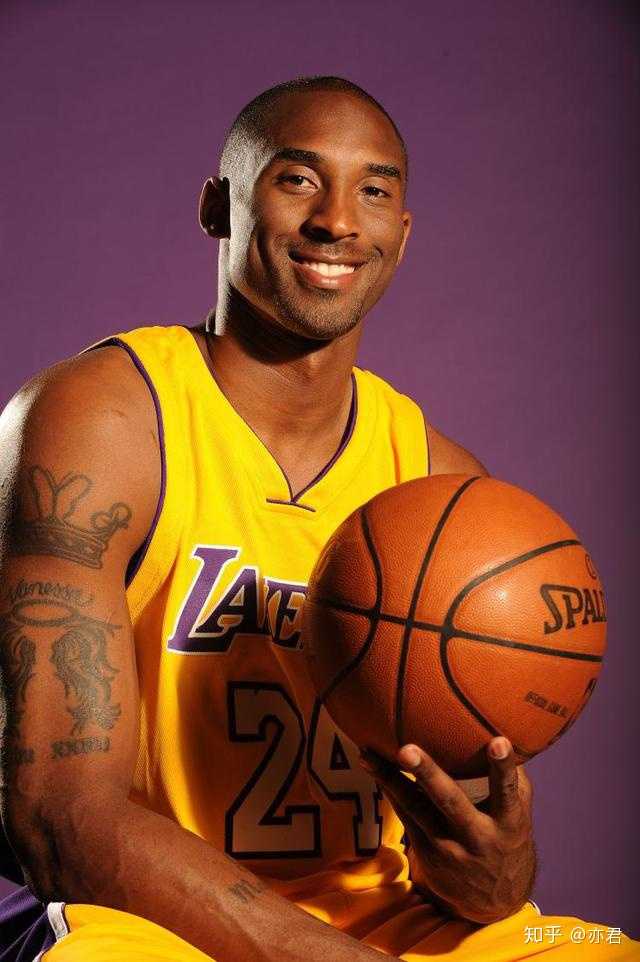 nba 巨星科比·布莱恩特因直升机坠毁意外去世,如何评价他的一生?