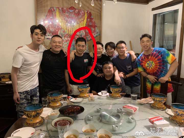 如何看待张云雷和三哥孔云龙(男性友人)痛哭道别?