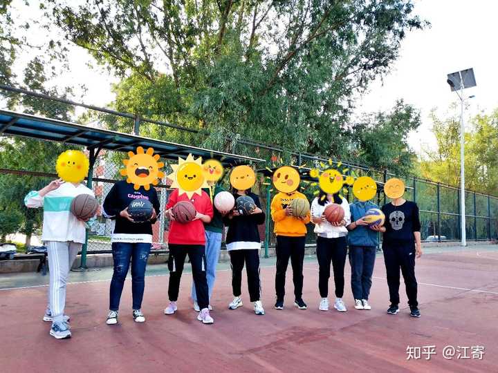 如何追打篮球的男生?