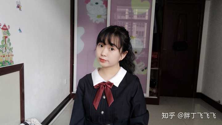 穿jk制服扎什么头发