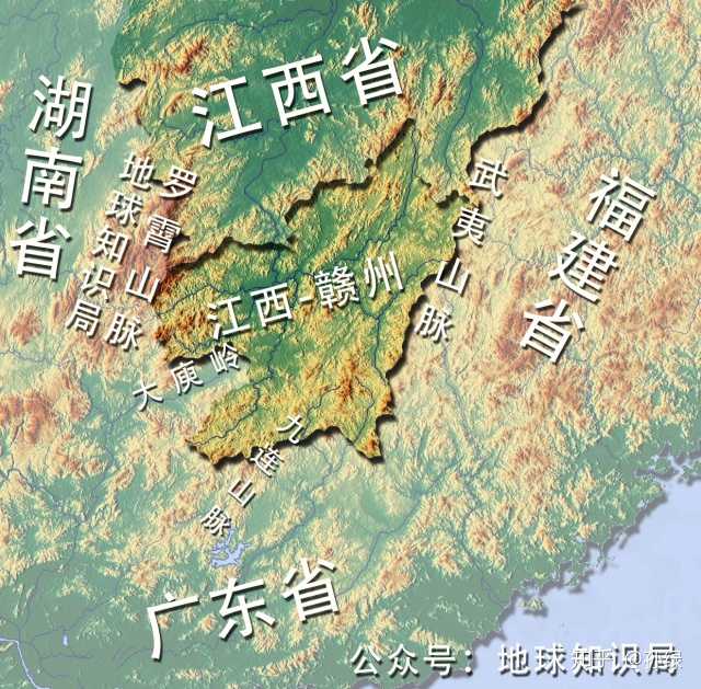 南面的九连山脉和大庾岭构成了江西与广东的界线;西面罗霄山脉中的诸