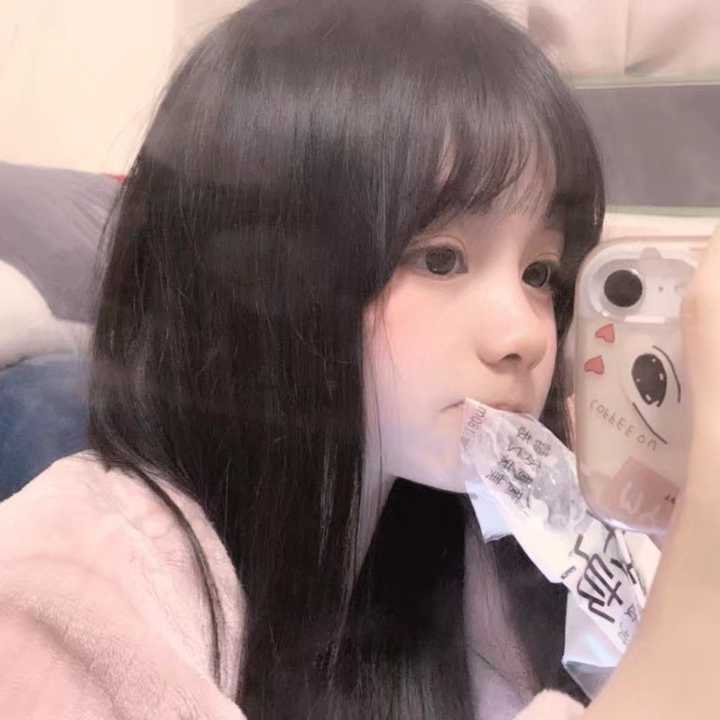 有没有一看就想恋爱的女生头像推荐?