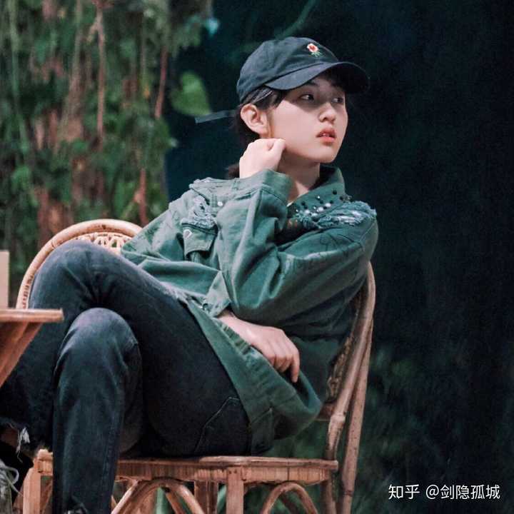 你相册中张子枫儿最打动你的图片是哪张嘞?想收集!