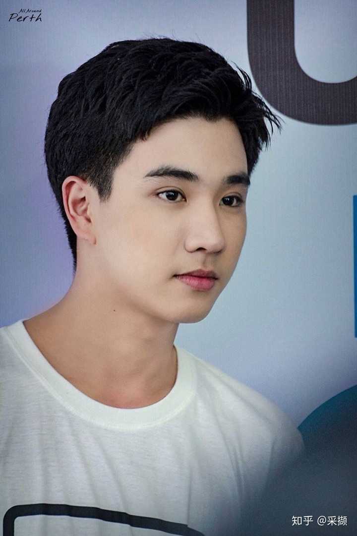 有哪些高颜值的泰国男星?