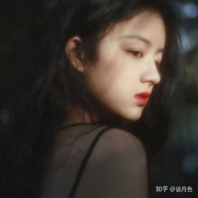 有哪些冷淡风的头像?