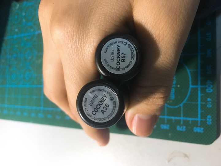 鉴别mac口红真假?