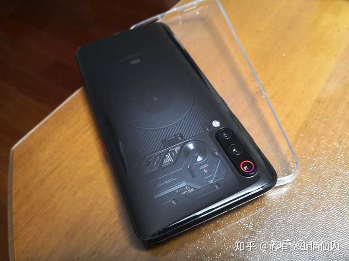 这两款手机都是不错的机型,oppo 近几年在引领手机市场,小米的价格战