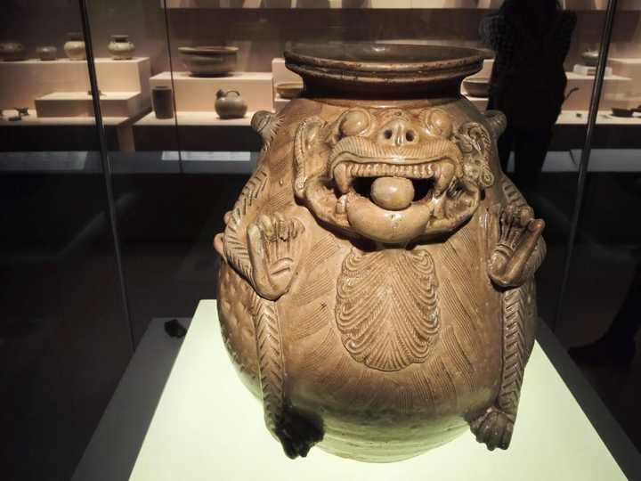 定窑白釉龙首莲纹净瓶(河北定州博物馆) 入选原因.