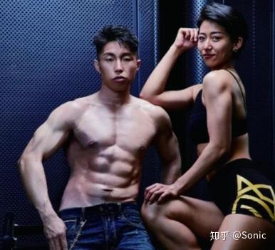 为什么有些人认为肌肉型男不适合中国男人?