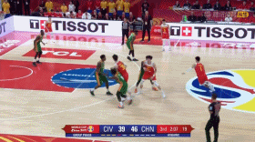 写意 过你就像过凌晨4点的马路 回过头来告诉你什么叫做内线大魔王 无