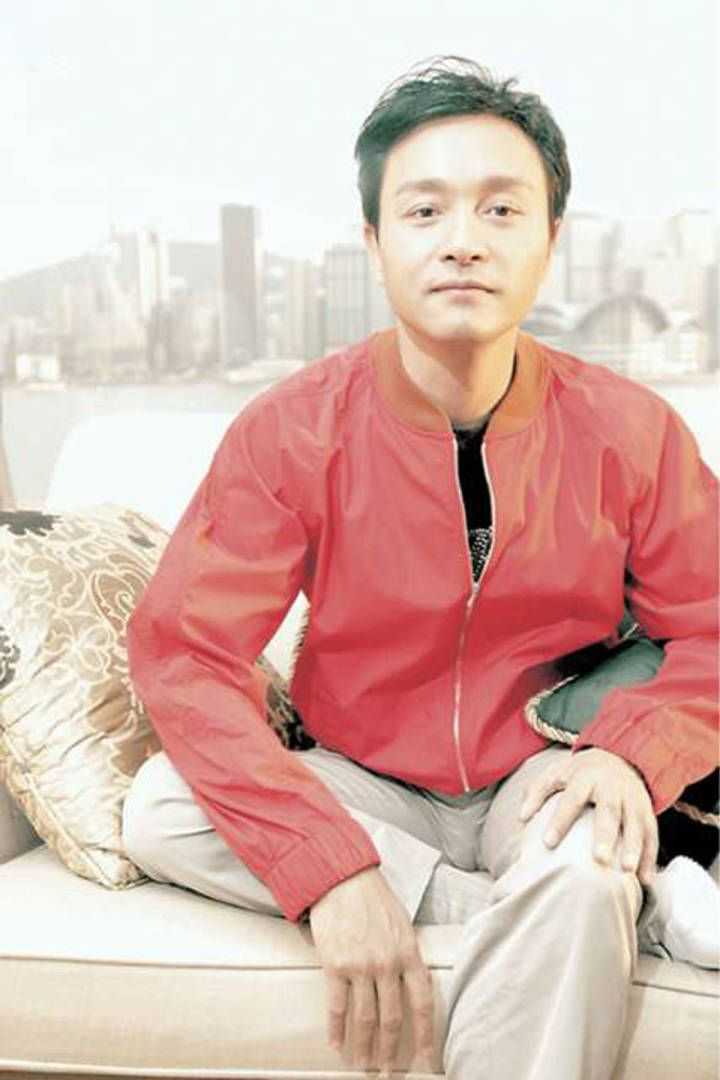张国荣哪里帅,我能欣赏他的儒雅翩翩气质,可是说盛世美颜确实说不过去
