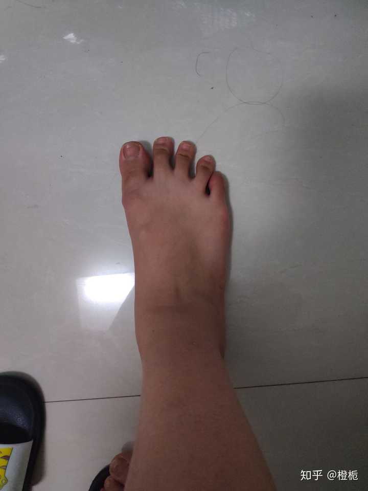 脚非常大是种怎样的体验