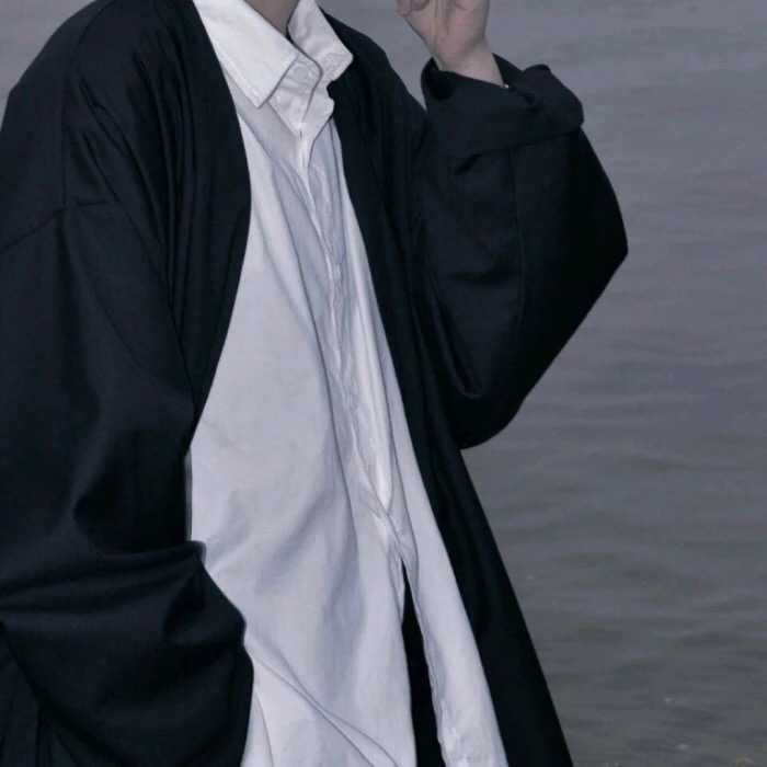 有没有那种高逼格好看的微信男头像?