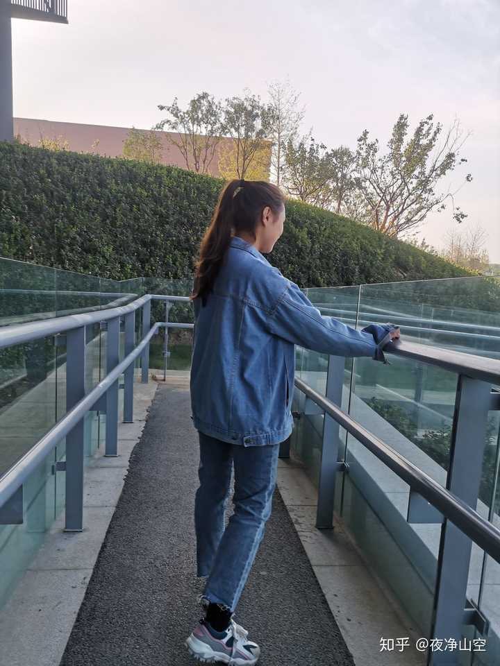 150cm100斤的女生照,150cm100斤身材图片 体重150斤的女生怎么瘦到100斤,身高160?