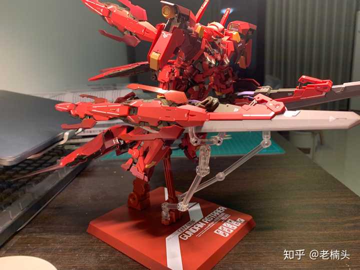 当然不差钱直接上成品,metal build的正义女神f型,加上配件包香的不行