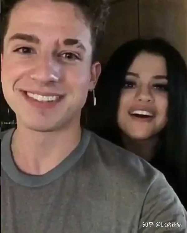 傻脸(selena gomez)和断眉(charlie puth)到底啥关系?