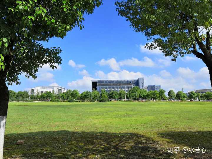 合肥工业大学(宣城校区)宿舍和校园环境怎样?