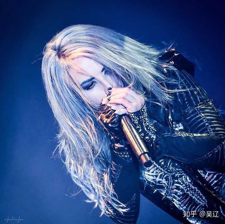 arch enemy — 现任主唱alissawhitegluz