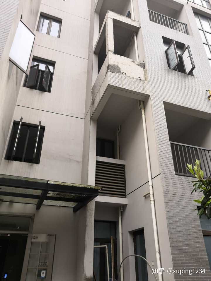 3楼阳台承重行不行.