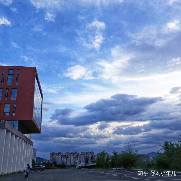 好想多了解通化师范学院?有没有各位学长学姐帮帮我,非常感谢.