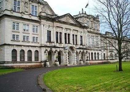 东英格利亚大学的绝大多学术课程一直位于英国前20位