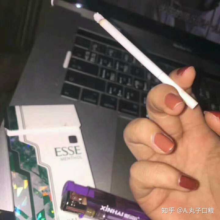 爱喜四代机械绿 ------周冬雨同款口粮机械感十足的包装,清新脱俗的