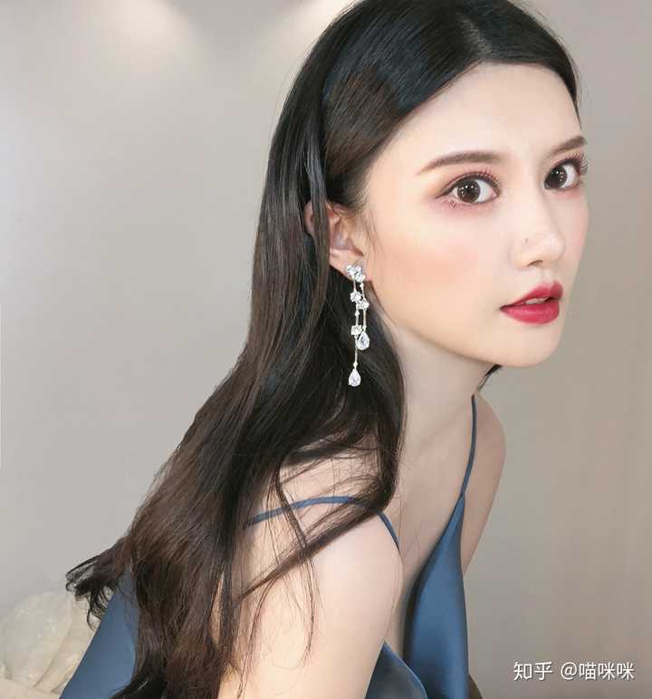 为什么有的女孩又瘦又有胸?