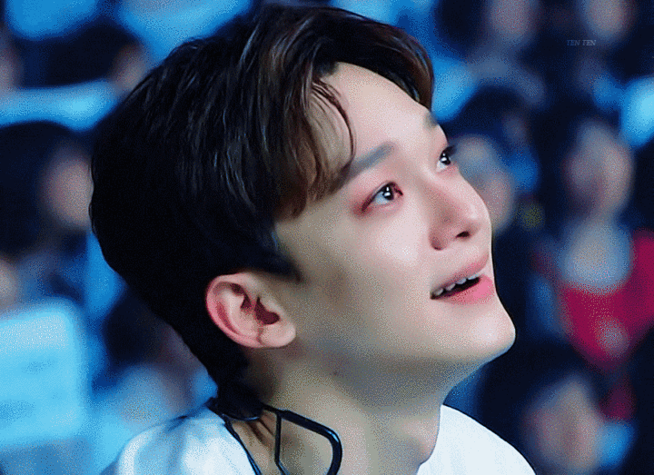 有没有exo全员(或者只要朴灿烈)绝帅的壁纸或者头像!最好是无水印的!