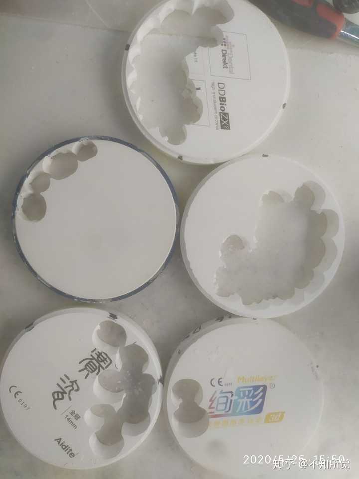全瓷二氧化锆的牙冠是牙冠材质里面最好的一种吗?