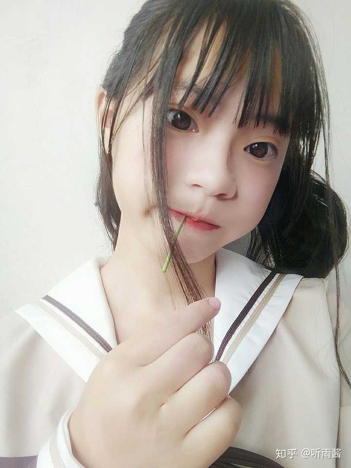 有没有化妆和素颜差别很大的,朋友没有认出来的故事/事故?