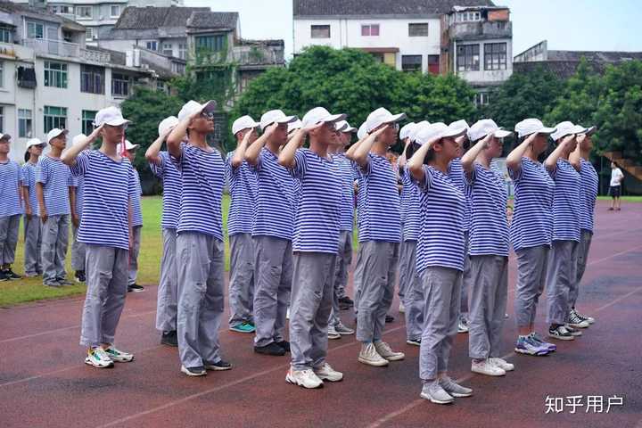 在苍南县灵溪中学就读是一番什么样的感受?