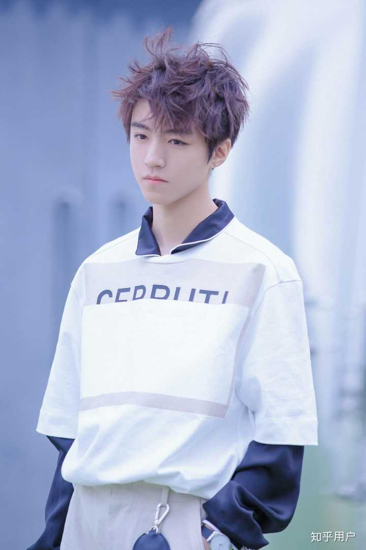 意气风发 少年