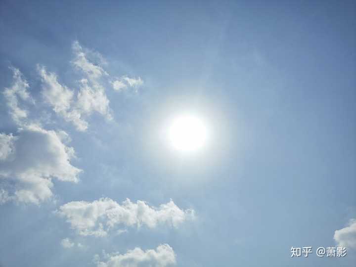 生如蝼蚁当立鸿鹄之志,命薄如纸应有不屈之心.加油抱抱你.