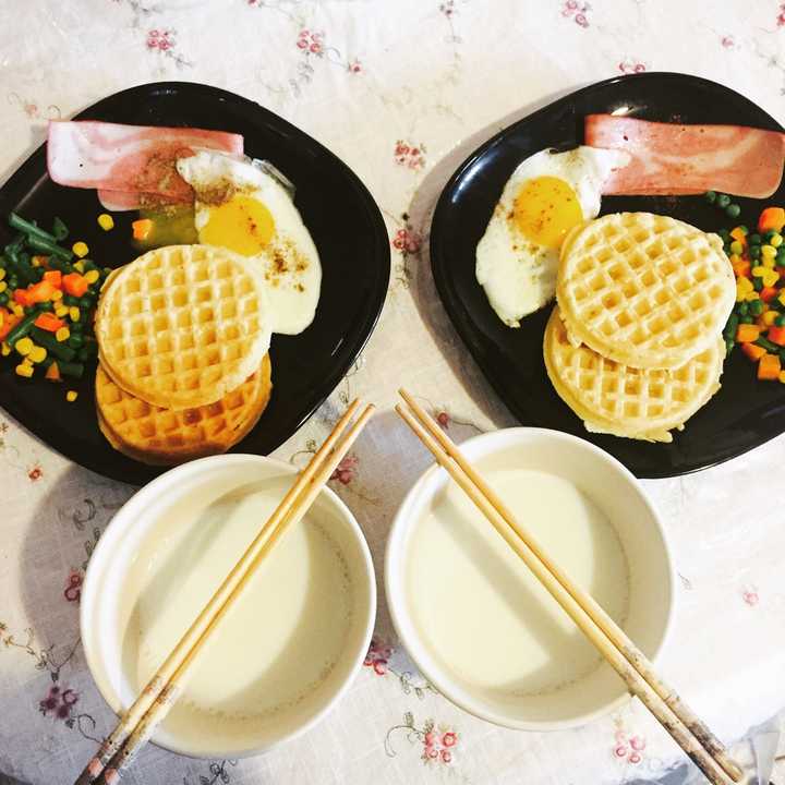 希望这一年每一天都能和爱人一起吃早餐和晚餐!