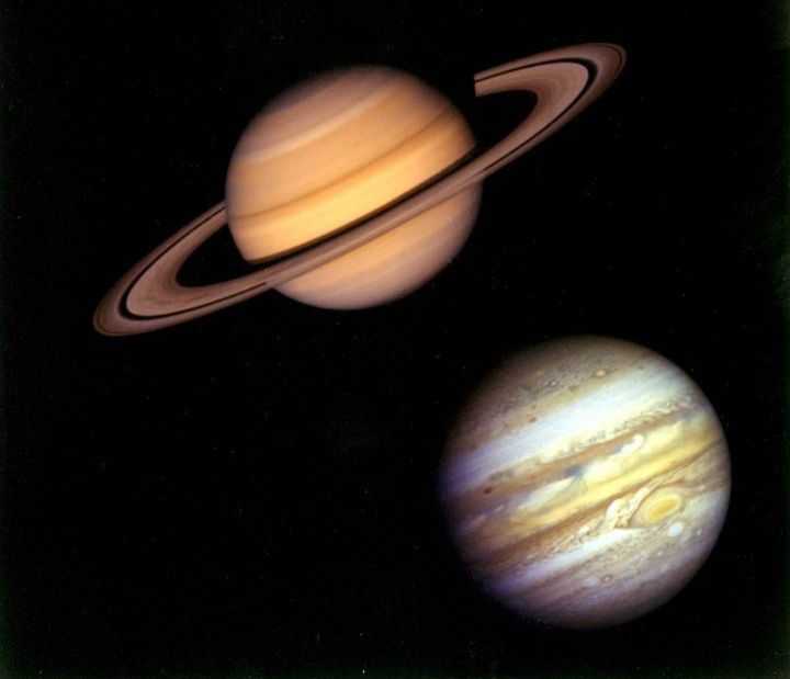 类木行星(又称"气态巨行星"):包括木星和土星,大部由氢和氦组成.