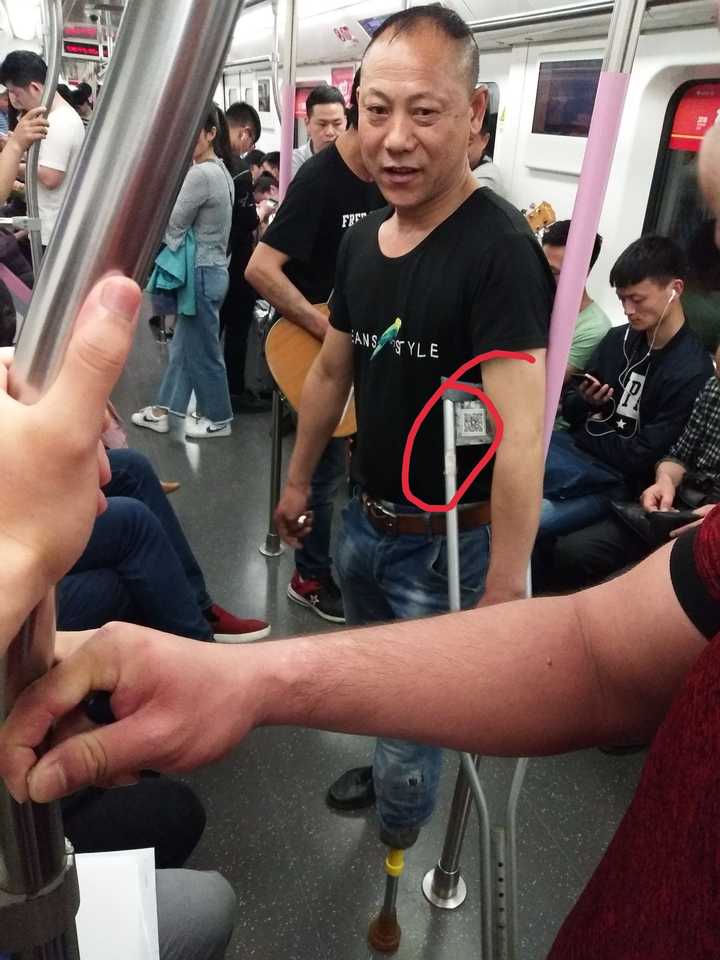 中国的乞丐都开始被迫用二维码收款.怎样去把握时代